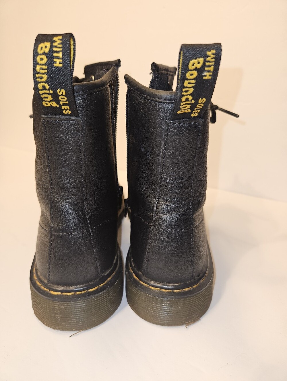 Dr Martens 1460 Y Black Leather Lace-Up Combat Ankle Boots Youth Sz 6 (W 7.5-8) - Picture 5 of 7